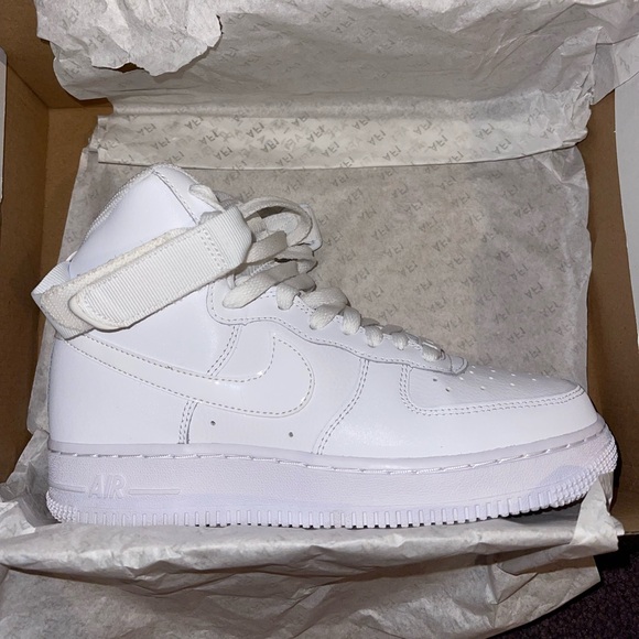 Nike Air Force 1 High - Picture 6 of 9